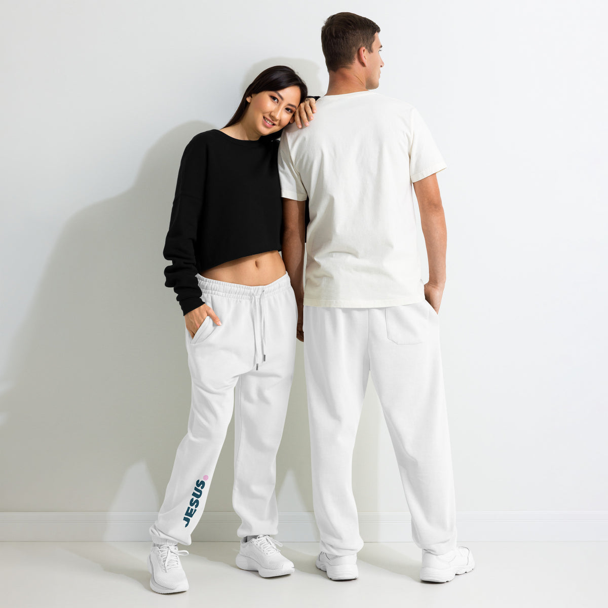 #Color_White