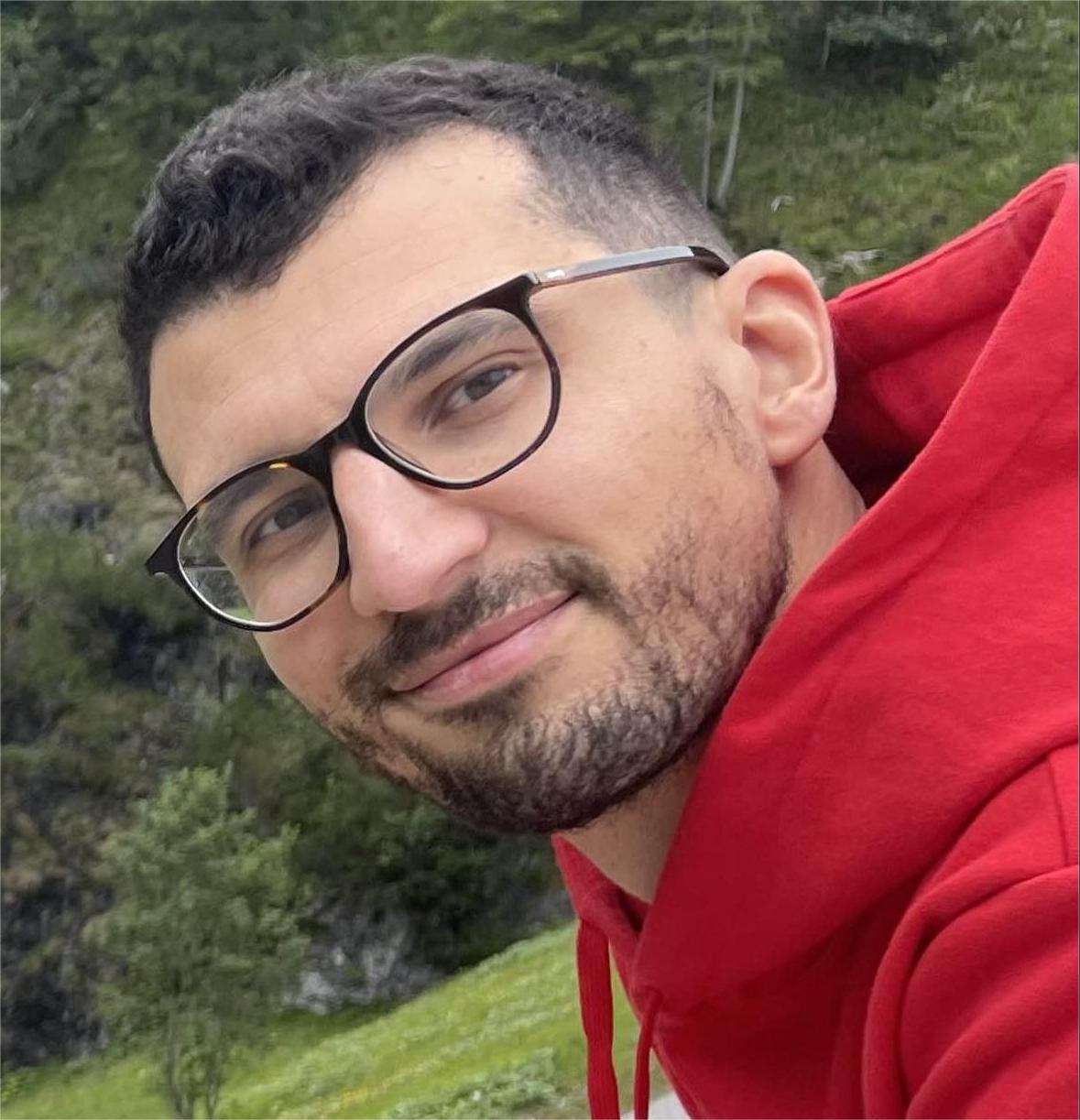 Alt Image